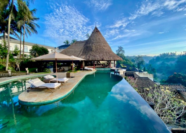 時間: 2023-11-21 10:08 AM 檔名: Bali - Resort View 峇里島 — 度假天堂之地 大小: 68.19 KB 尺寸: 640x457px