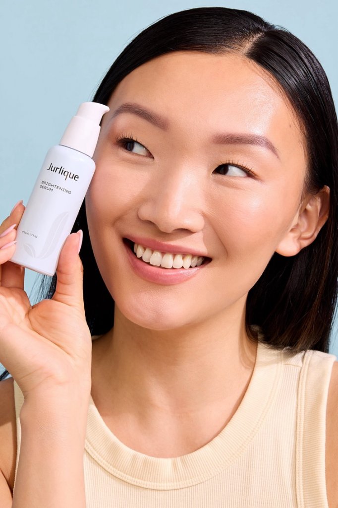 時間: 2025-05-08 10:46 PM 檔名: Jurlique_Brightening Serum_2 大小: 94.83 KB 尺寸: 682x1024px