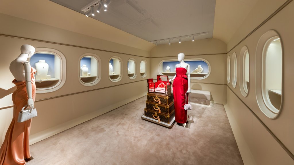 ɶ: 2025-06-15 02:40 PM 
ɦW: 02f_Fly Through the Sky_Fine Jewelry 
jp: 72.95 KB 
ؤo: 1024x576px