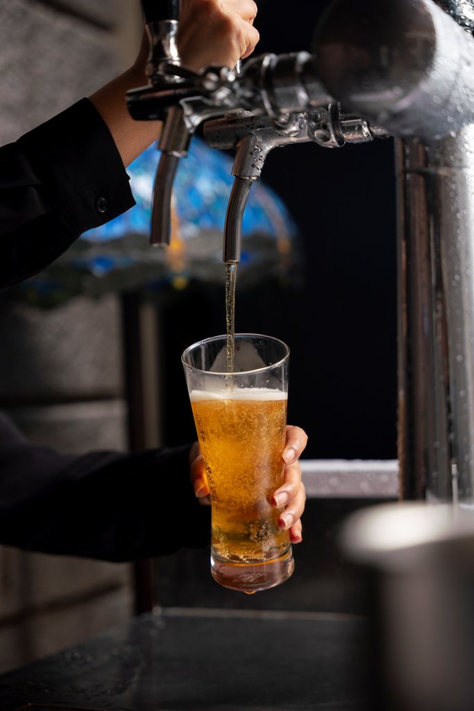 ɶ: 2025-06-22 05:11 PM ɦW: Dragonfly Weekend Bottomless Free-flow Beer on Tap jp: 72.54 KB ؤo: 683x1024px