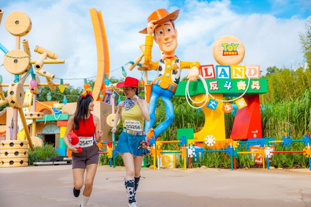 ɶ: 2025-07-15 09:23 PM 
ɦW: HKDL_10K Weekend_Disney-Style Runway Awards_4 
jp: 145.69 KB 
ؤo: 1024x682px